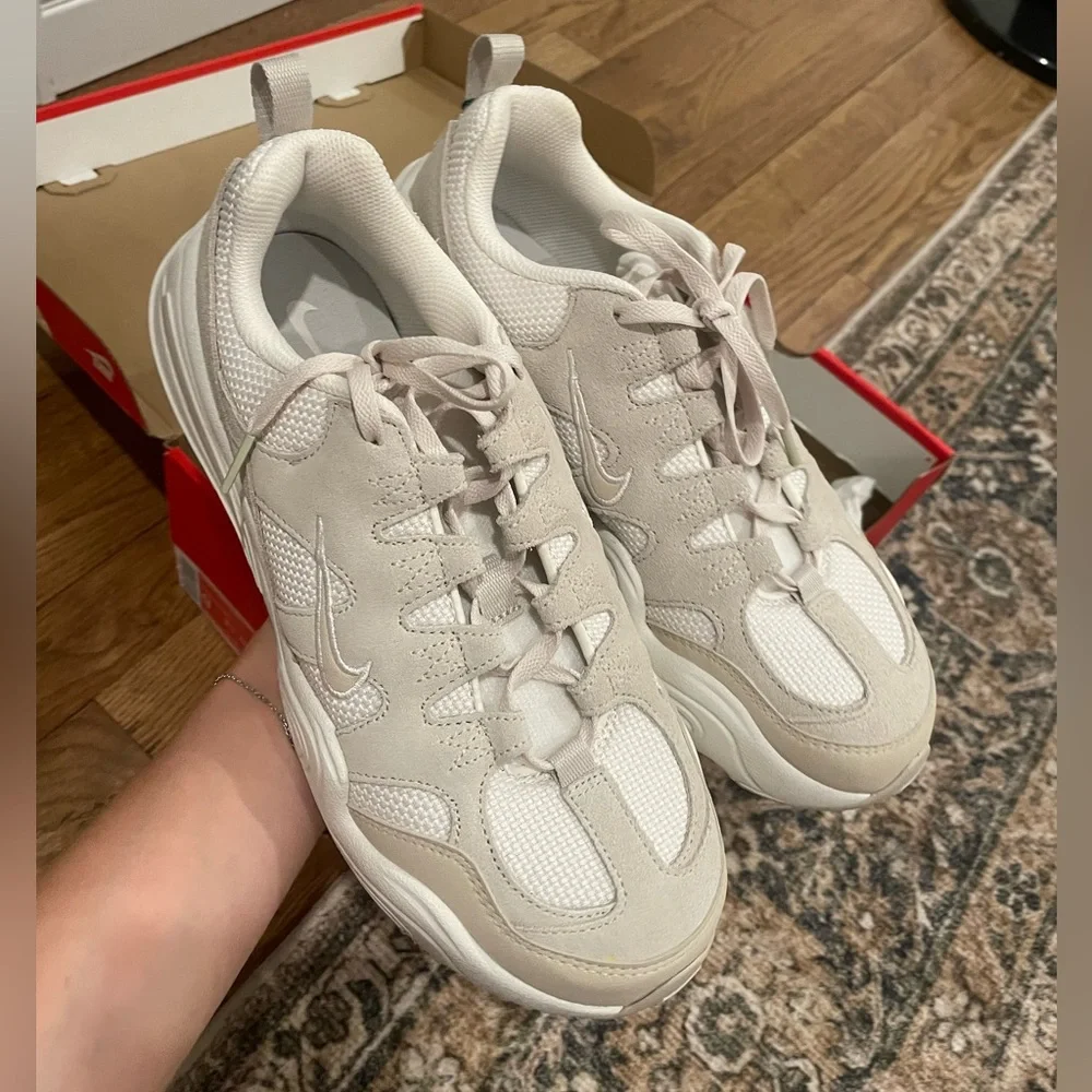 NWT Nike Tech Hera - Women’s 9 - Picture 2 of 7